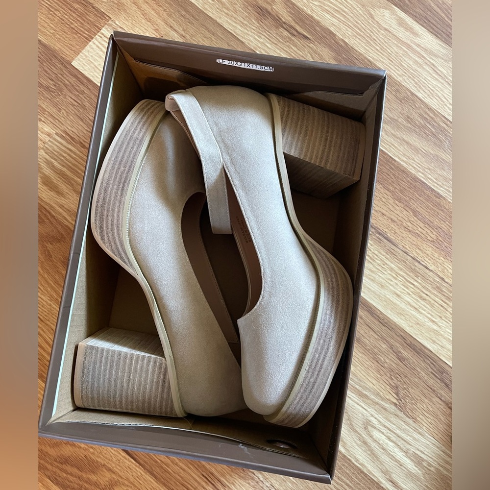Oasis Society Cream Mary Jane Heels